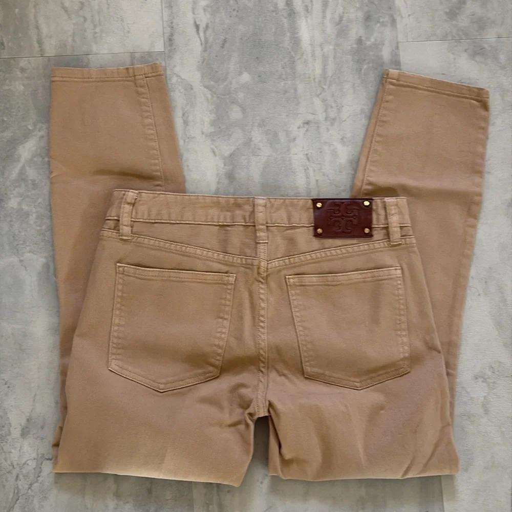 Tory Burch  jeans khakis   Tan/gold tone Designer engraved button and rivets EUC